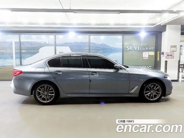BMW 5 Series (G30) 530i xDrive M Sport Package 2018 — фото 3
