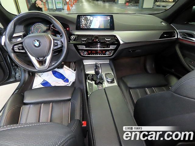 BMW 5 Series (G30) 530i xDrive M Sport Package 2018 — фото 10