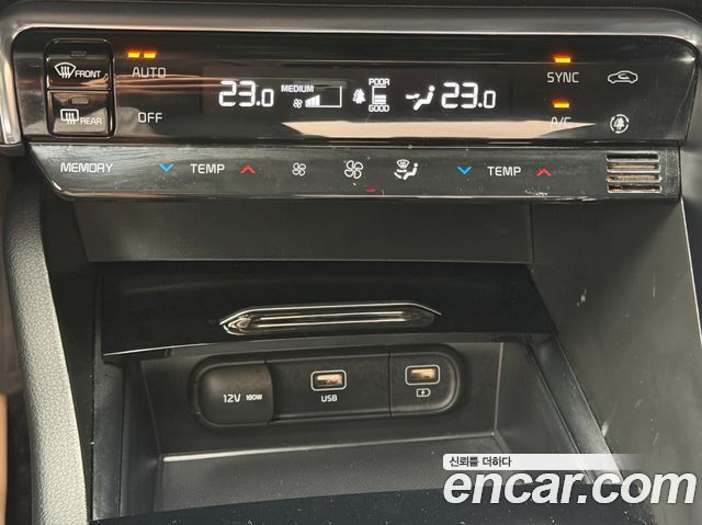 Kia K5 (III) 2.0 LPI Signature 2020 — фото 20
