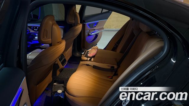 Mercedes-Benz E-Class (W214) E300 4MATIC AMG Line 2024 — фото 17