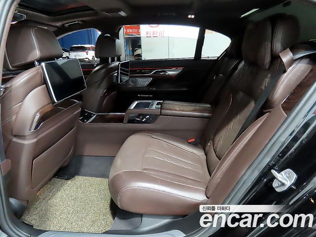 BMW 7 Series (G11) 750Li xDrive 2016 — фото 7
