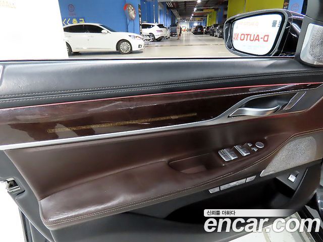 BMW 7 Series (G11) 750Li xDrive 2016 — фото 17