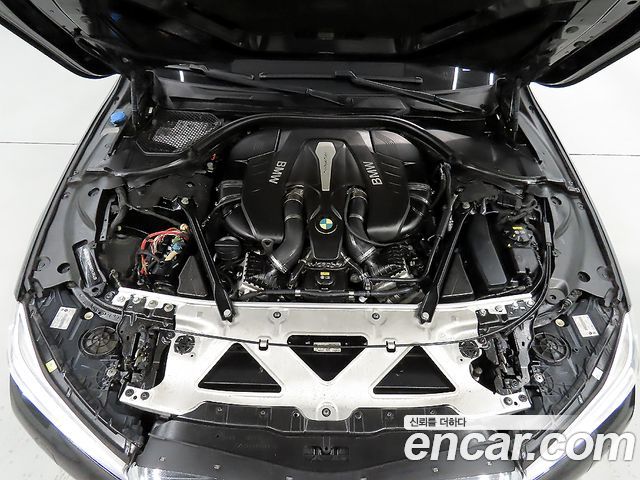 BMW 7 Series (G11) 750Li xDrive 2016 — фото 23