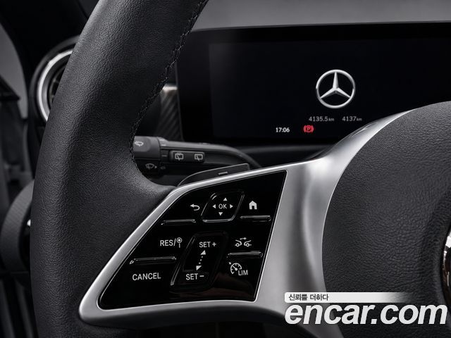 Mercedes-Benz A-Class (W177) A220 Hatchback 2025 — фото 8