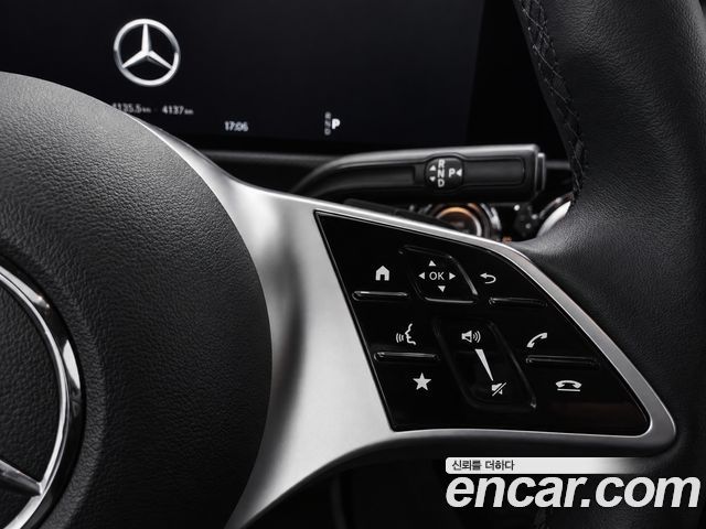 Mercedes-Benz A-Class (W177) A220 Hatchback 2025 — фото 9