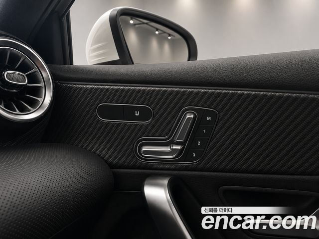Mercedes-Benz A-Class (W177) A220 Hatchback 2025 — фото 14