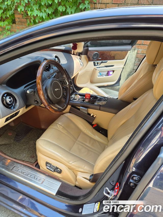 Jaguar XJ 3.0 SC Premium Luxury LWB X351 2014 — фото 10