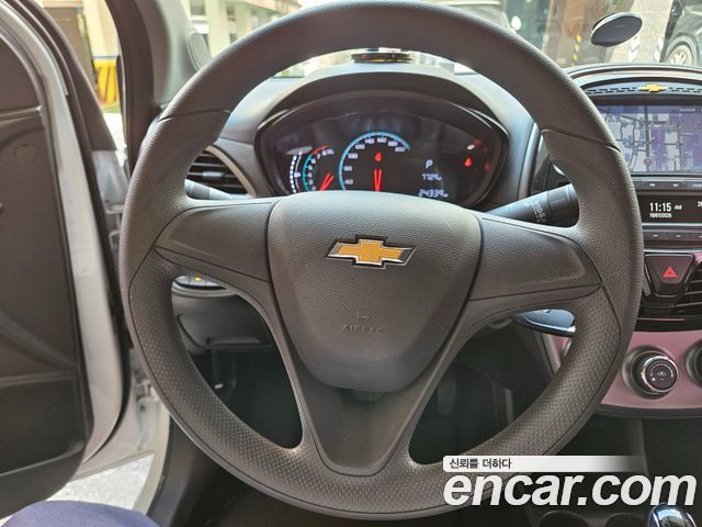 Chevrolet Spark LS 2019 — фото 7