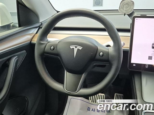 Tesla Model Y RWD 2024 — фото 9