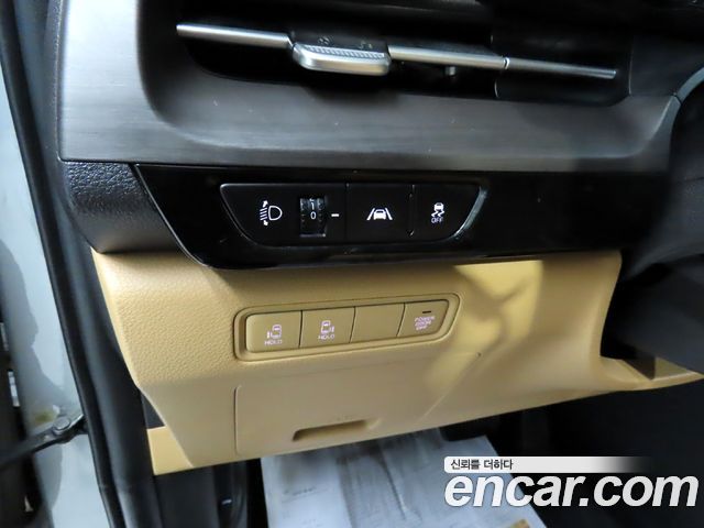 Kia Carnival (IV) Diesel 9-Seater Prestige 2021 — фото 18