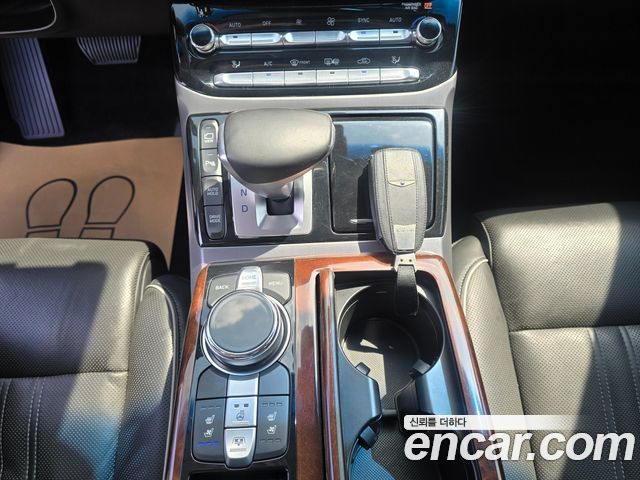 Genesis EQ900 3.3 T-GDI AWD Premiun Luxury 2016 — фото 18