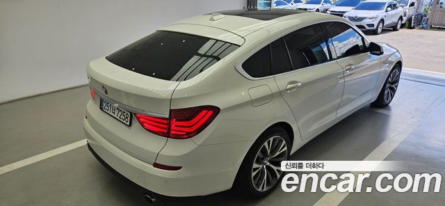 BMW 5 Series GT (F07) GT Exclusive 2011 — фото 6