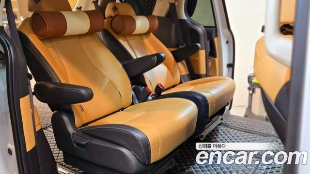 Kia Carnival (IV) Gasoline 9-Seater Signature 2021 — фото 19