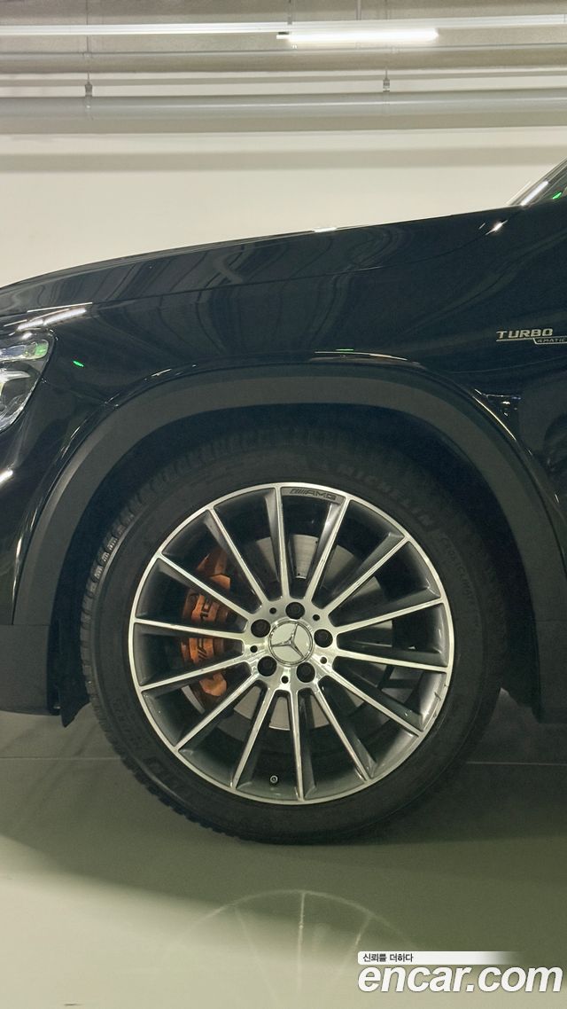 Mercedes-Benz GLB-Class (X247) AMG GLB35 4MATIC 2023 — фото 5