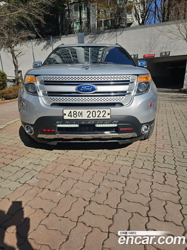 Ford Explorer 3.5 Limited 4WD 5th