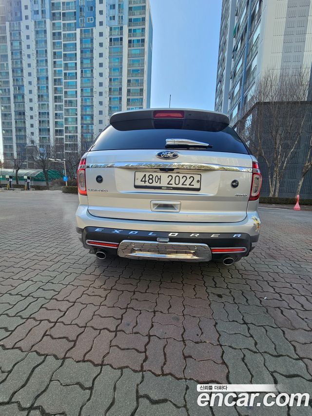 Ford Explorer 3.5 Limited 4WD 5th 2013 — фото 2