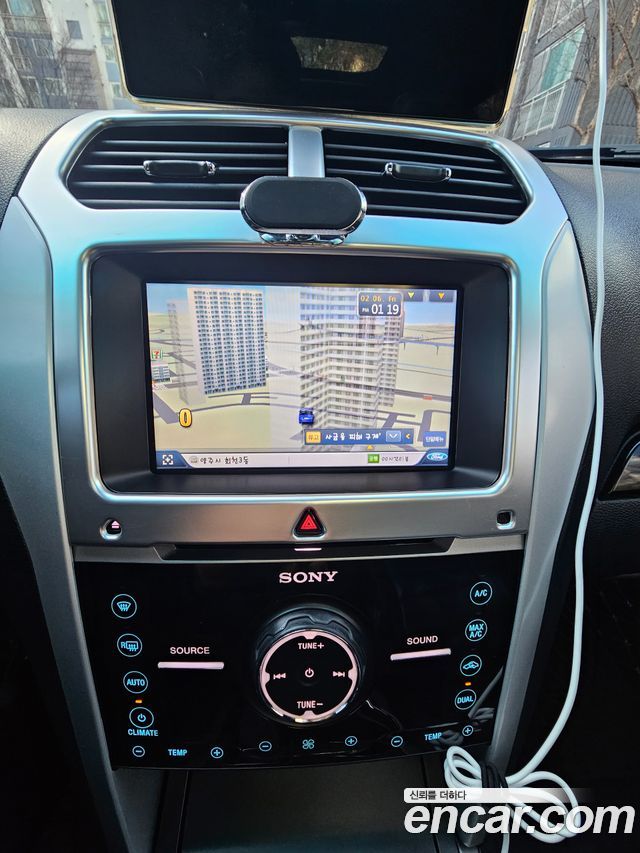 Ford Explorer 3.5 Limited 4WD 5th 2013 — фото 15