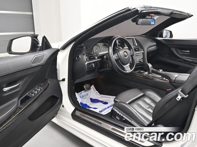 BMW 6 Series (F12) 640i Convertible 2012 — фото 15