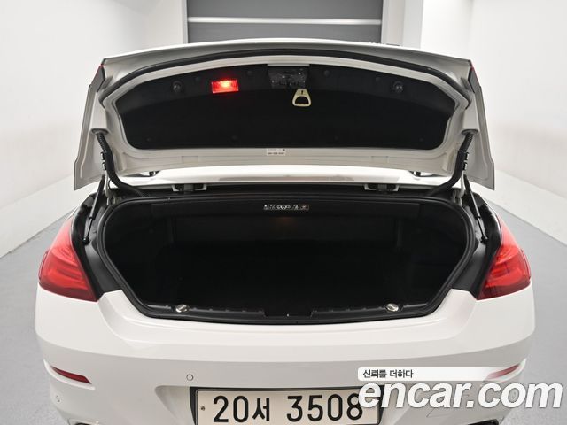 BMW 6 Series (F12) 640i Convertible 2012 — фото 22