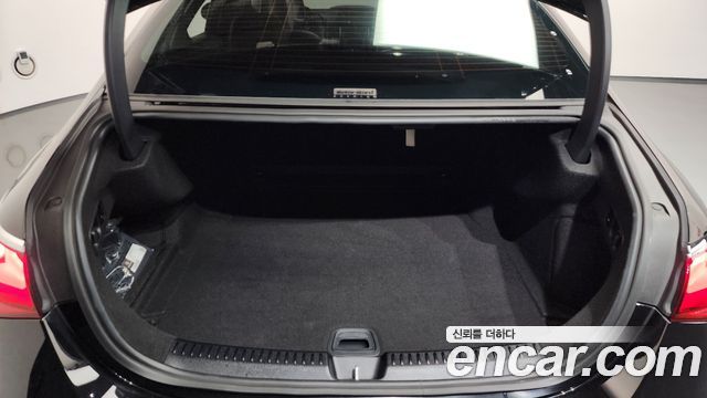 Mercedes-Benz E-Class (W214) E200 Avantgarde 2025 — фото 24