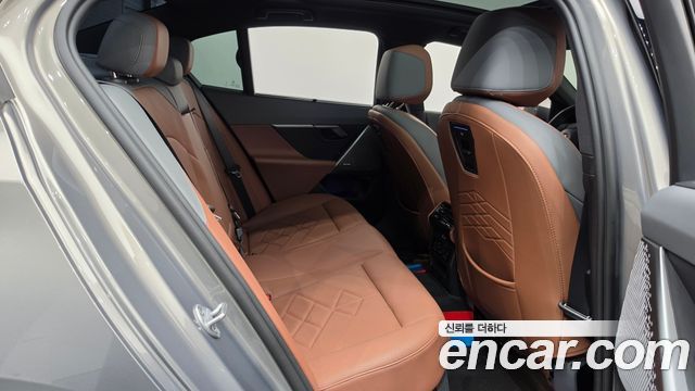 BMW 5 Series (G60) 530i xDrive M Sport 2025 — фото 15