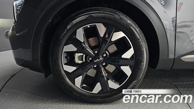 Kia Sportage (V) Gasoline 1.6 Turbo 2WD Signature Gravity 2022 — фото 5