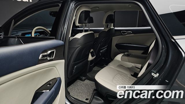 Kia Sportage (V) Gasoline 1.6 Turbo 2WD Signature Gravity 2022 — фото 12