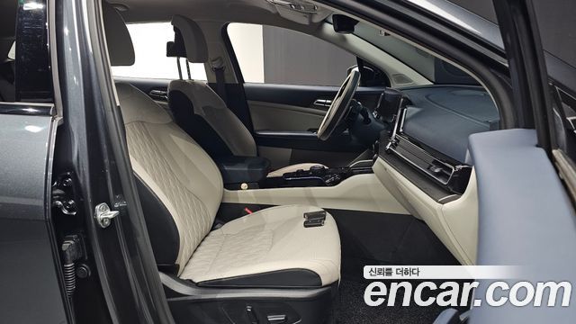 Kia Sportage (V) Gasoline 1.6 Turbo 2WD Signature Gravity 2022 — фото 26