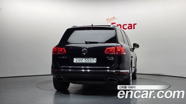 Volkswagen Touareg V6 3.0 TDI Bluemotion Premium 7P5 2015 — фото 4