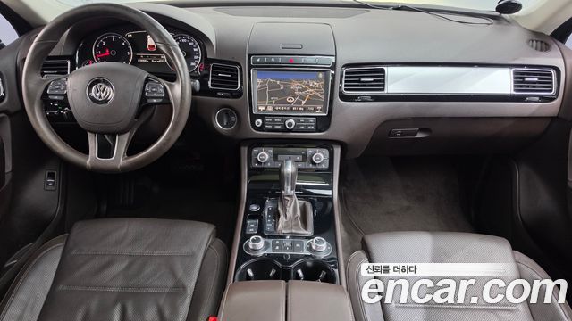 Volkswagen Touareg V6 3.0 TDI Bluemotion Premium 7P5 2015 — фото 7