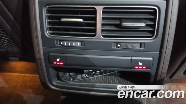 Volkswagen Touareg V6 3.0 TDI Bluemotion Premium 7P5 2015 — фото 19