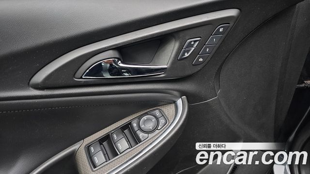 Chevrolet Malibu 1.8 Hybird LT Deluxe 2017 — фото 13