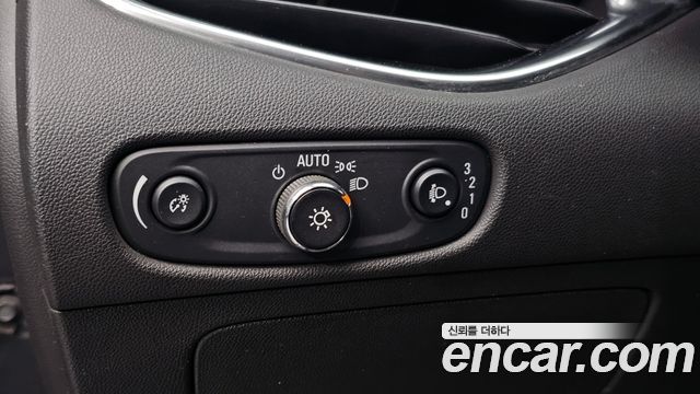 Chevrolet Malibu 1.8 Hybird LT Deluxe 2017 — фото 14