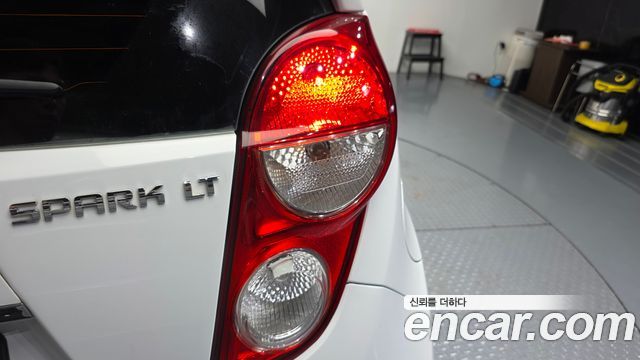 Chevrolet Spark Spark S LT 2014 — фото 23