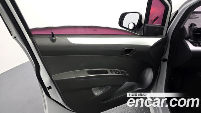 Chevrolet Spark Spark S LT 2014 — фото 24