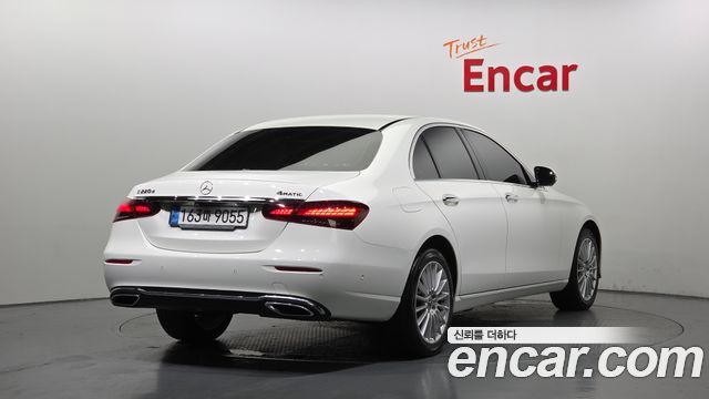 Mercedes-Benz E-Class (W213) E220d 4MATIC Exclusive 2021 — фото 2