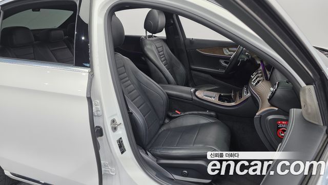 Mercedes-Benz E-Class (W213) E220d 4MATIC Exclusive 2021 — фото 11