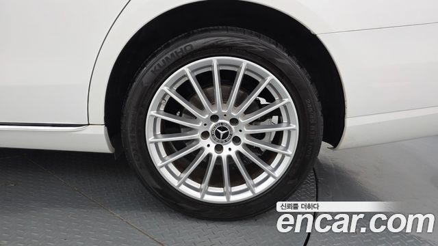 Mercedes-Benz E-Class (W213) E220d 4MATIC Exclusive 2021 — фото 21