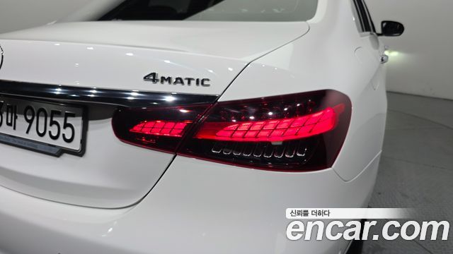 Mercedes-Benz E-Class (W213) E220d 4MATIC Exclusive 2021 — фото 23