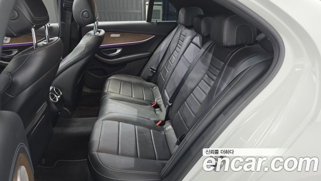 Mercedes-Benz E-Class (W213) E220d 4MATIC Exclusive 2021 — фото 26