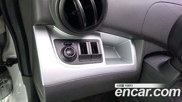 Chevrolet Spark Spark S LT 2014 — фото 31