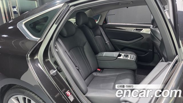 Genesis G80 3.3 GDI AWD Premium Luxury 2019 — фото 11