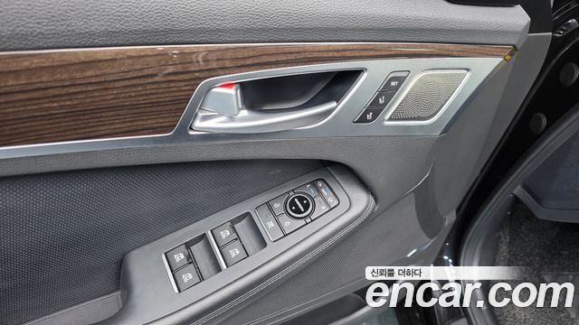 Genesis G80 3.3 GDI AWD Premium Luxury 2019 — фото 19