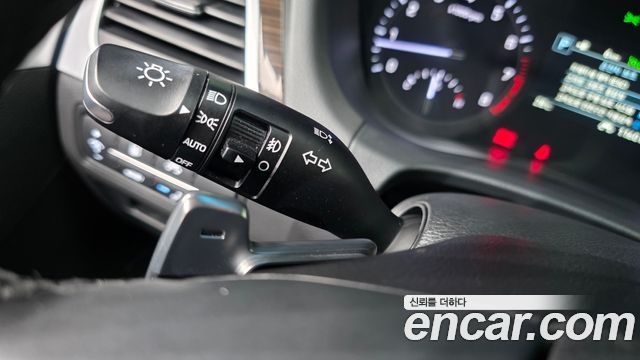 Genesis G80 3.3 GDI AWD Premium Luxury 2019 — фото 27