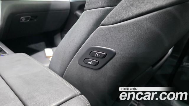 Genesis G80 3.3 GDI AWD Premium Luxury 2019 — фото 28