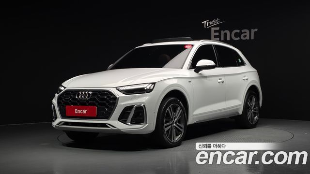 Audi Q5 (FY) 45 TFSI Quattro Premium 2023 — фото 1