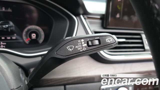Audi Q5 (FY) 45 TFSI Quattro Premium 2023 — фото 38