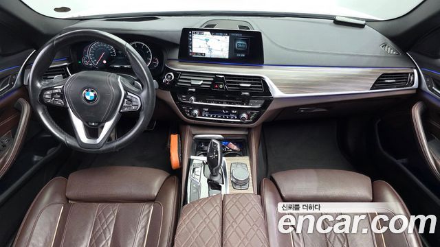 BMW 5 Series (G30) 520d xDrive M Sport Package Plus 2018 — фото 7