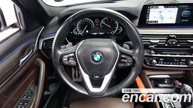 BMW 5 Series (G30) 520d xDrive M Sport Package Plus 2018 — фото 13