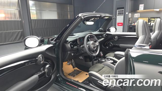 MINI Cooper S Convertible JCW 3rd 2024 — фото 10